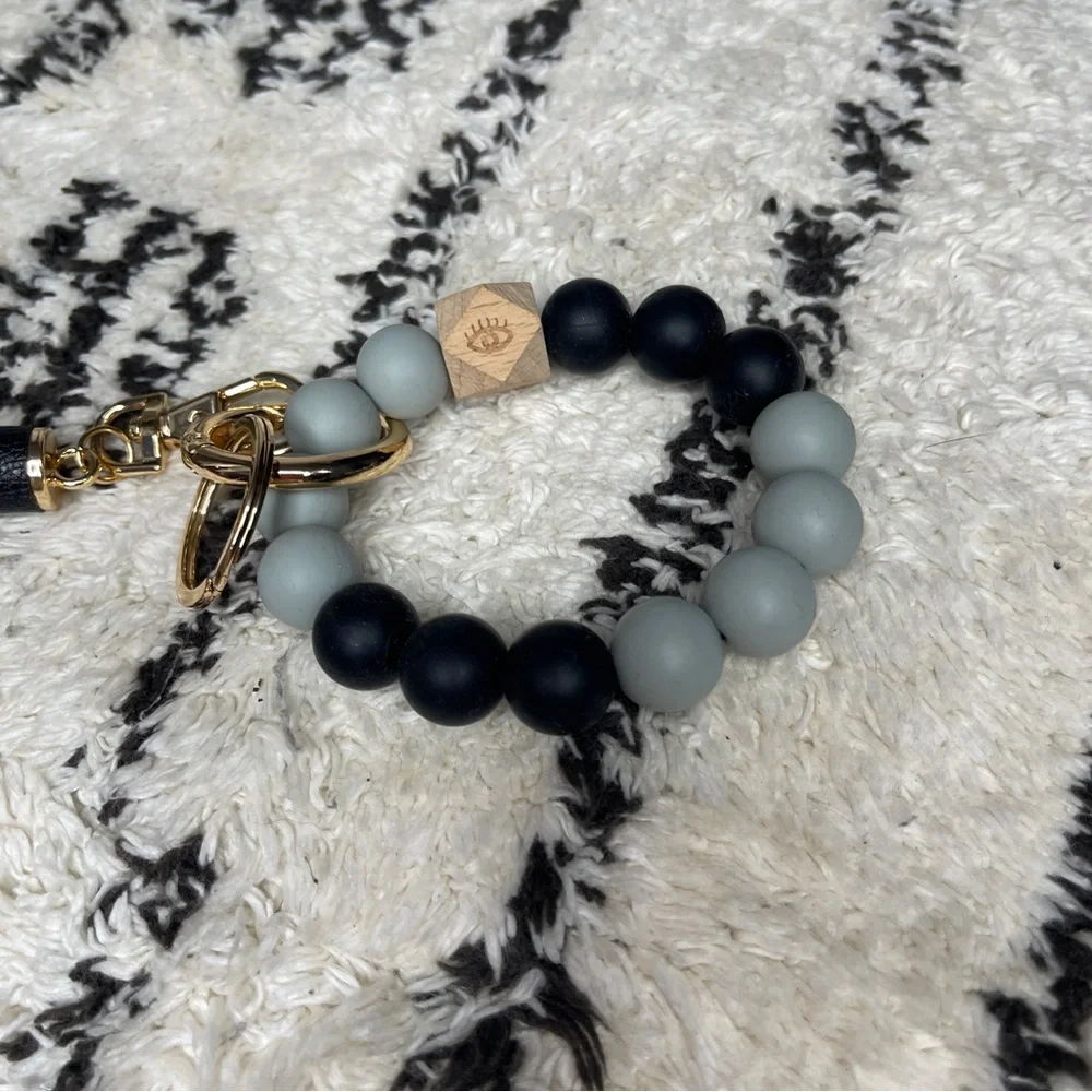 Beaded Keychain Wristlet Bracelet w/ Black Tassel + Gold Hardware Boutique - Picture 2 of 2